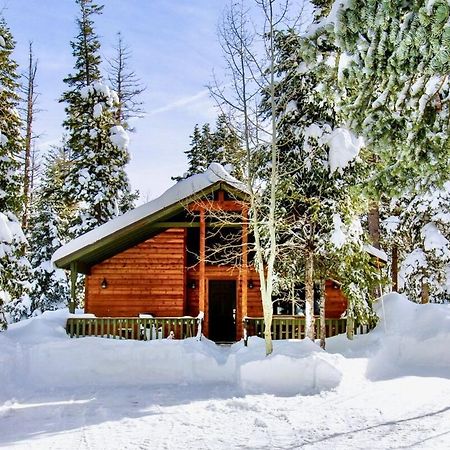 Lovely Log Cabin With Fire Pit! Duck Creek Village 外观 照片